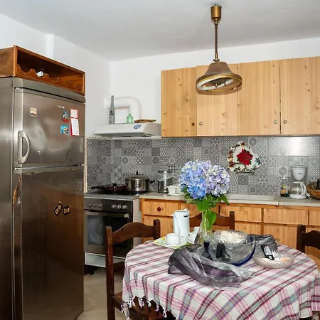Paradeisos With Garden View * Áyios Dhimítrios