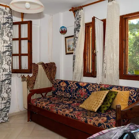 Paradeisos With Garden View Áyios Dhimítrios